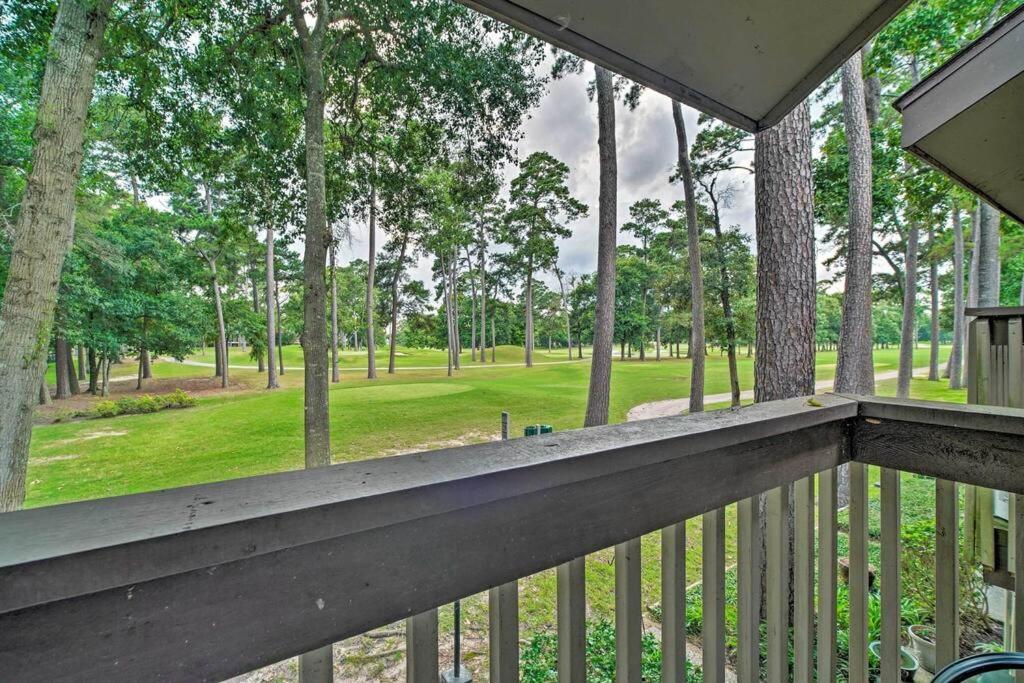 Lovely 2-Bedroom, 2-Bath Condo On The Golf Course Montgomery Exterior photo